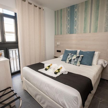 מלון Nerja-Centro-Jacuzzi- Mirador De La Ermita- Adults Recommended מראה חיצוני תמונה