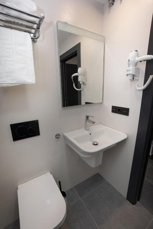 מלון Nerja-Centro-Jacuzzi- Mirador De La Ermita- Adults Recommended מראה חיצוני תמונה